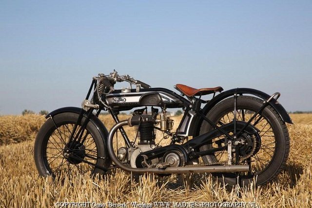 Volledig gerestaureerde Norton oldtimermotor